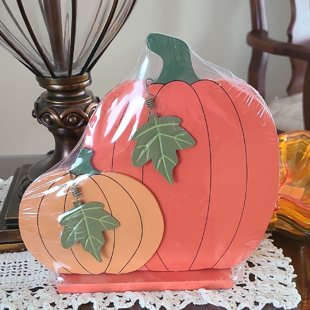 Pumpkin Patch Orange and Green Holiday Decor